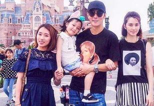 娱乐吃瓜经纪人和女星,吃瓜经纪人揭秘女星幕后故事